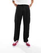 Relaxed fit tailored fit black trousers