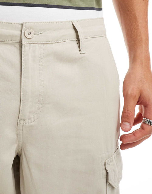 Relaxed cargo trousers