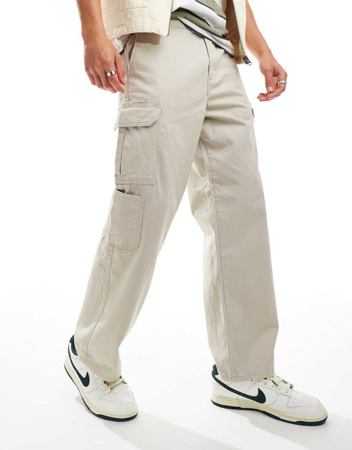 Relaxed cargo trousers